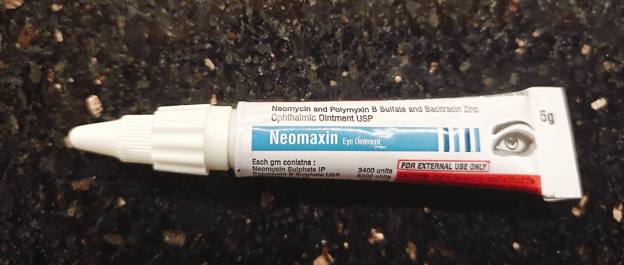 Chloramex ophthalmic ointment uses