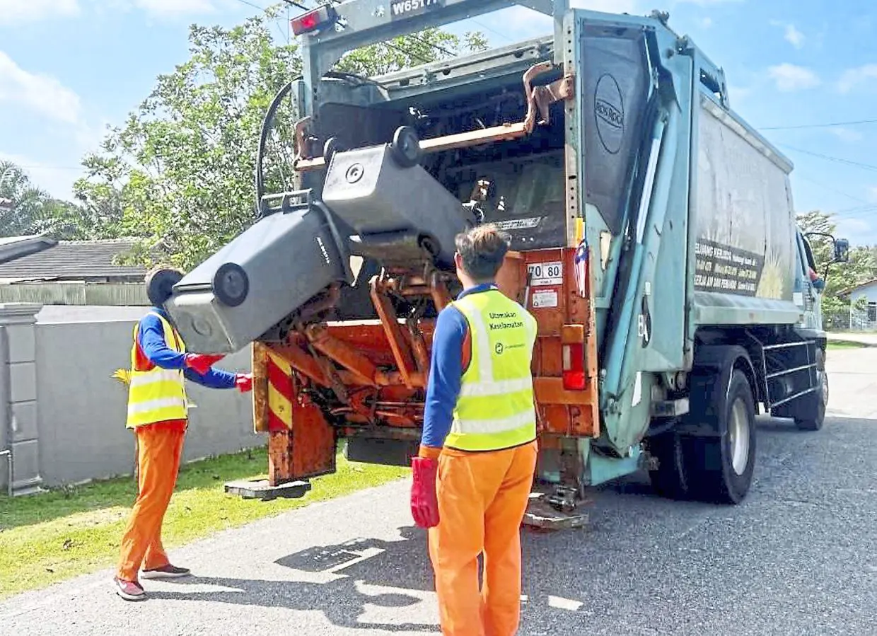 Professional Enfield Rubbish Collection by RID WASTE LTD