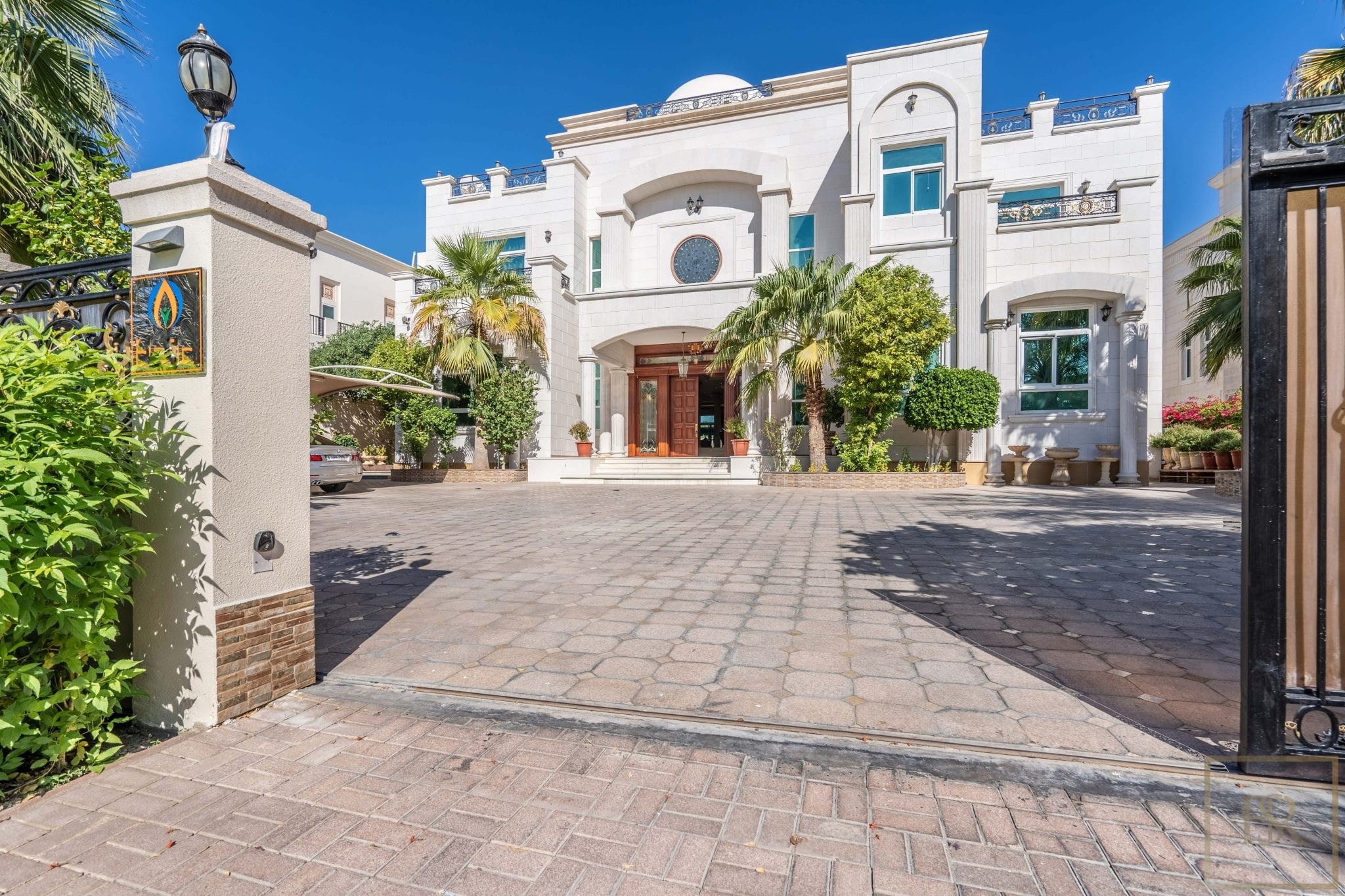 Discover Top Luxury Villa Sales in Phuket Today