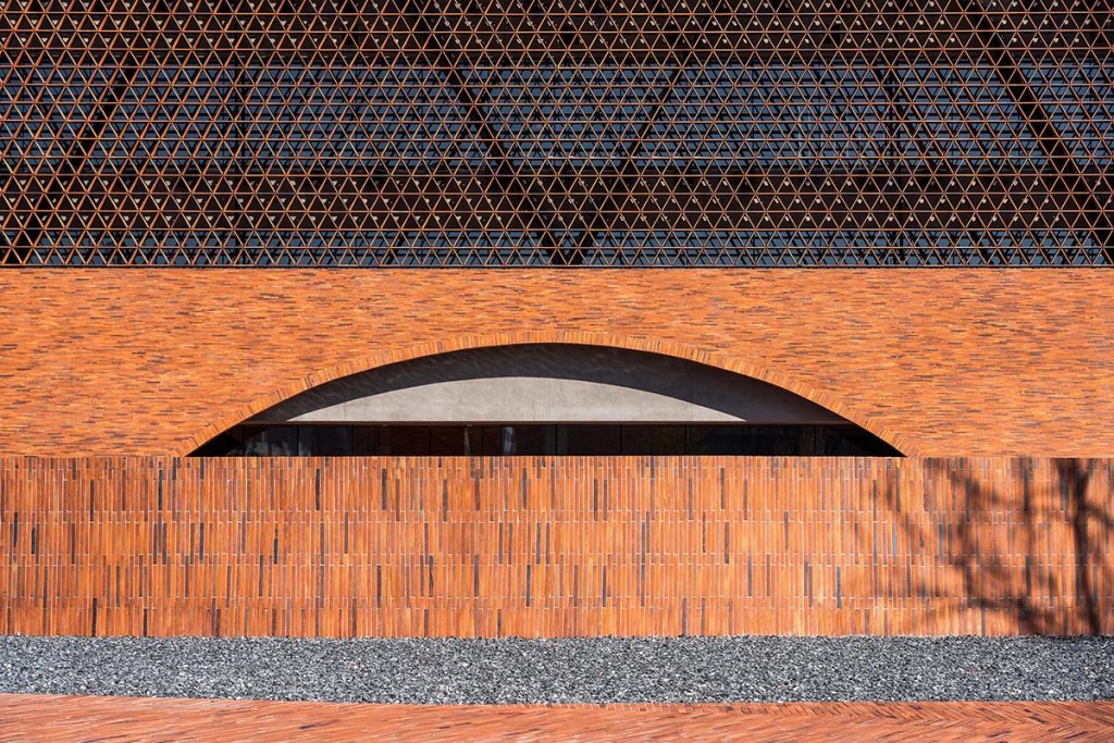 LOPO Brick