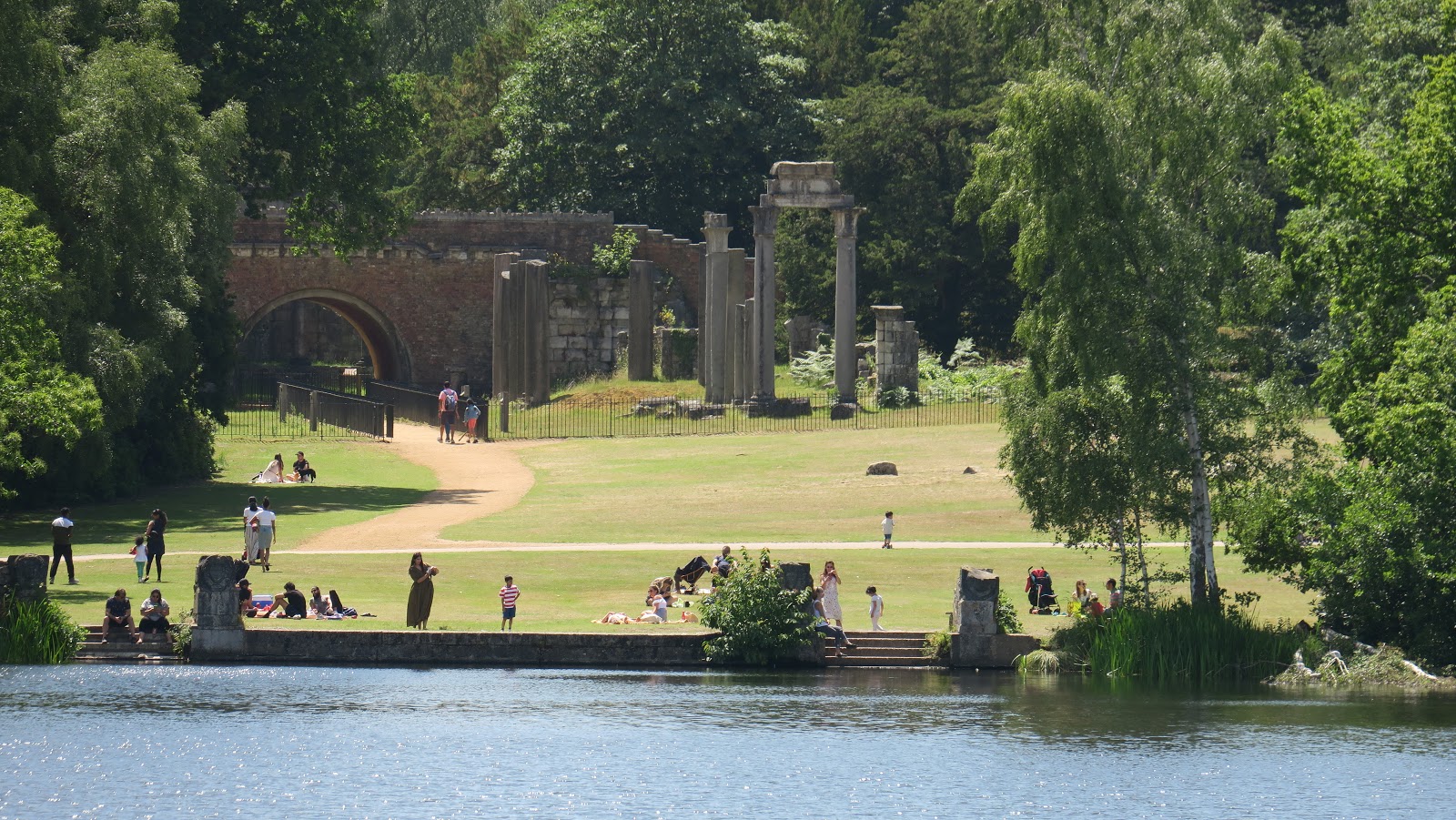 Virginia Water Airport Transfers – Gemini Taxis Reliable